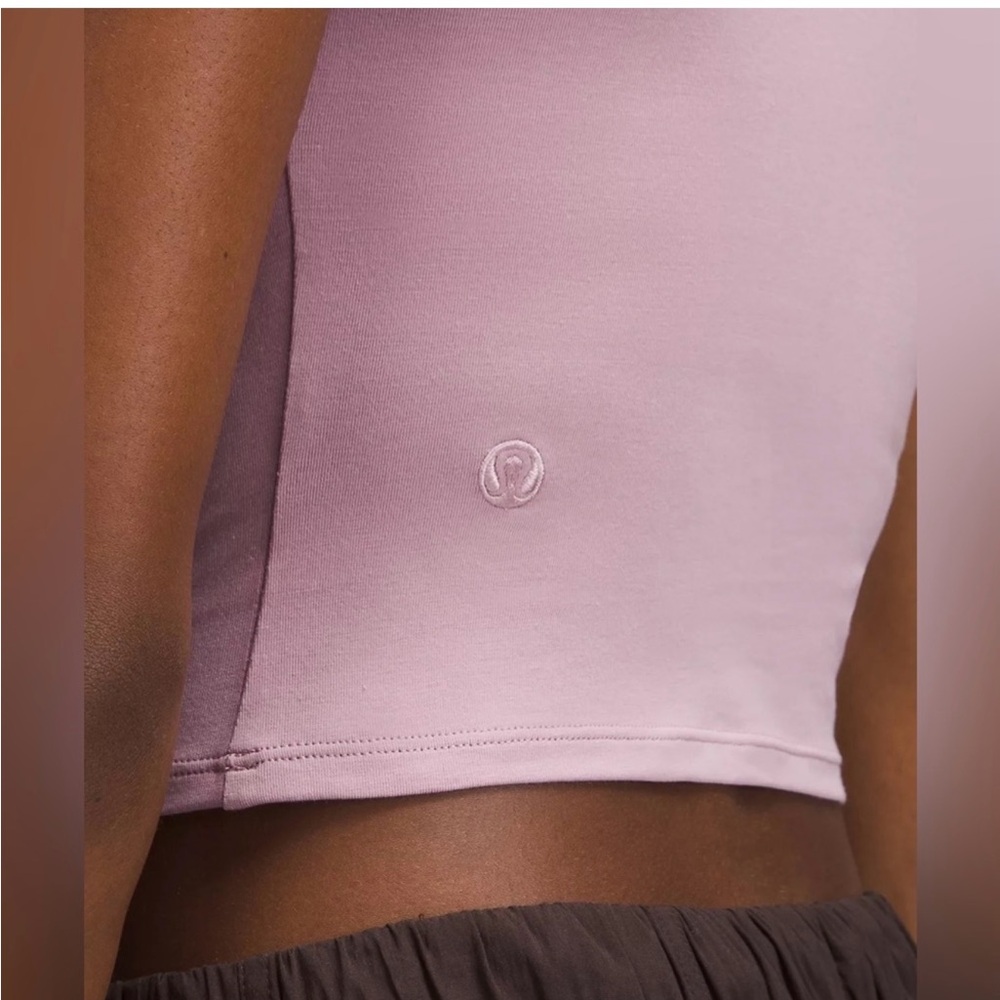 NWT 💕 Lululemon Asymmetrical Front-Twist T-shirt in Rose Blush size large - Picture 5 of 7